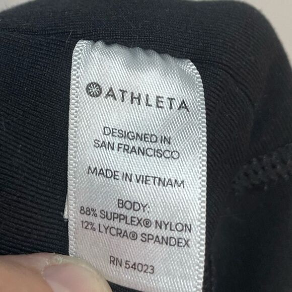 5 for $25🔥Athleta Black Cropped Leggings Large Petite - Picture 7 of 8